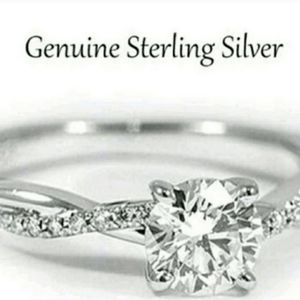 Delightfully Dainty Ring!